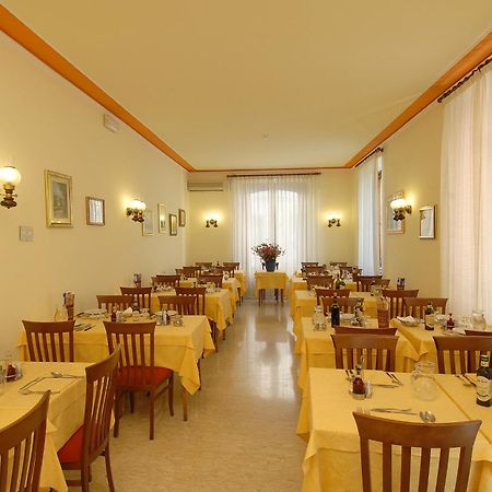 Hotel Delizia Genovese Montecatini Terme Ngoại thất bức ảnh