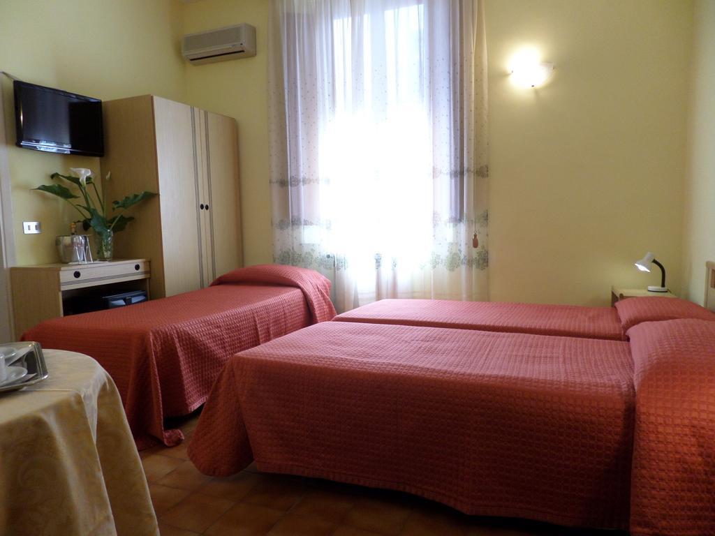 Hotel Delizia Genovese Montecatini Terme Ngoại thất bức ảnh
