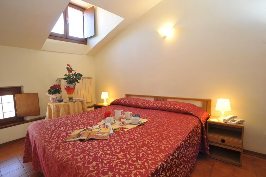 Hotel Delizia Genovese Montecatini Terme Phòng bức ảnh